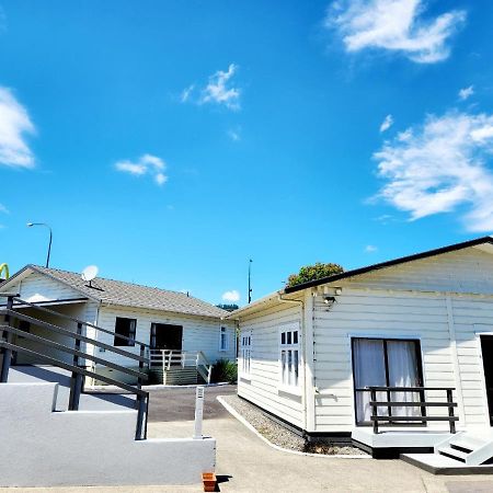 Kelly'S Riverside Motel Таумаруни Экстерьер фото