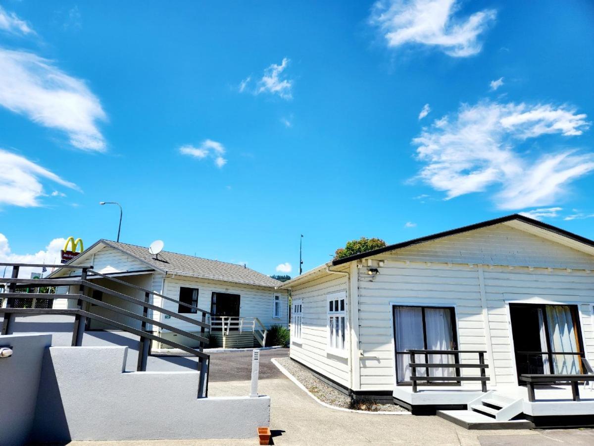 Kelly'S Riverside Motel Таумаруни Экстерьер фото