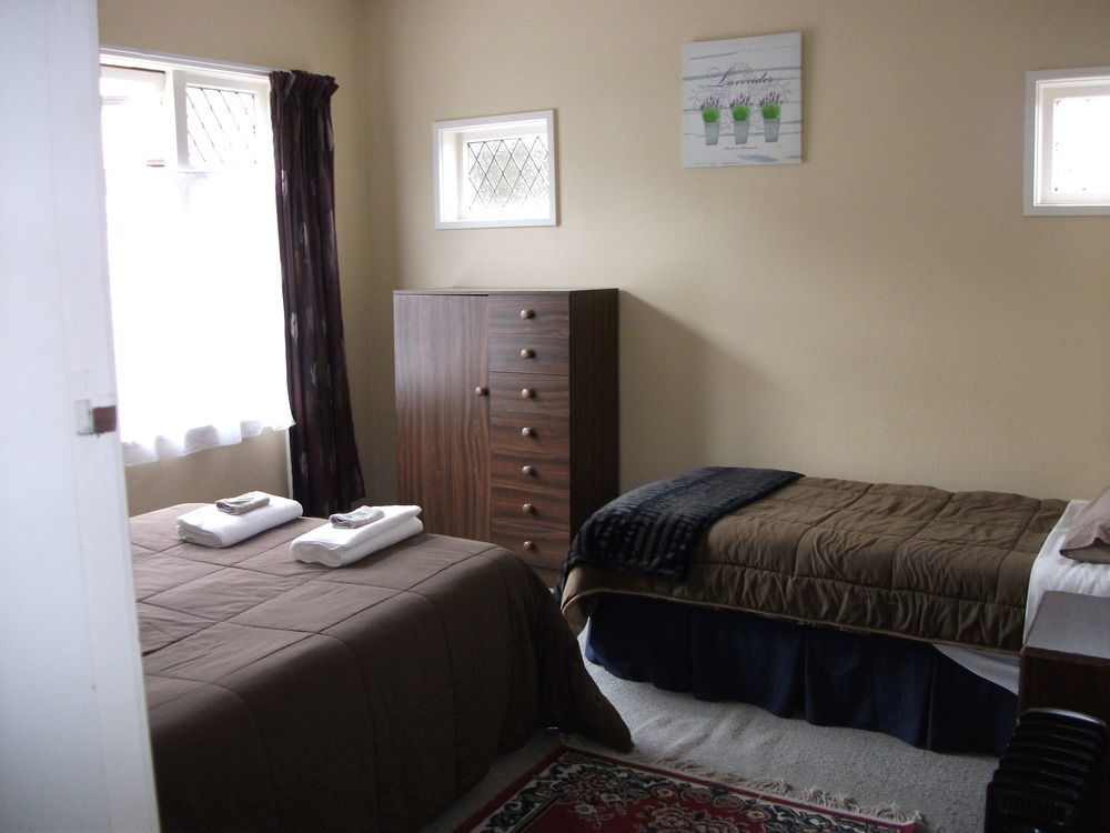 Kelly'S Riverside Motel Таумаруни Экстерьер фото